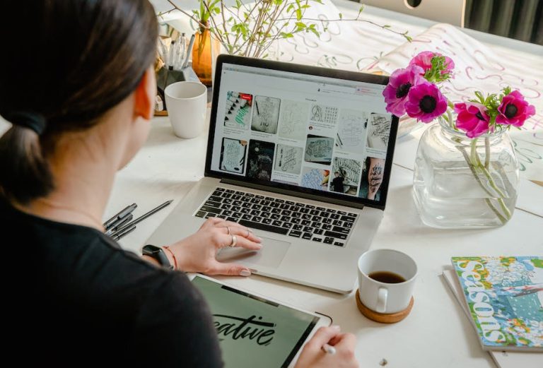 Mastering the Art of Crafting a Home Office in Bedroom
